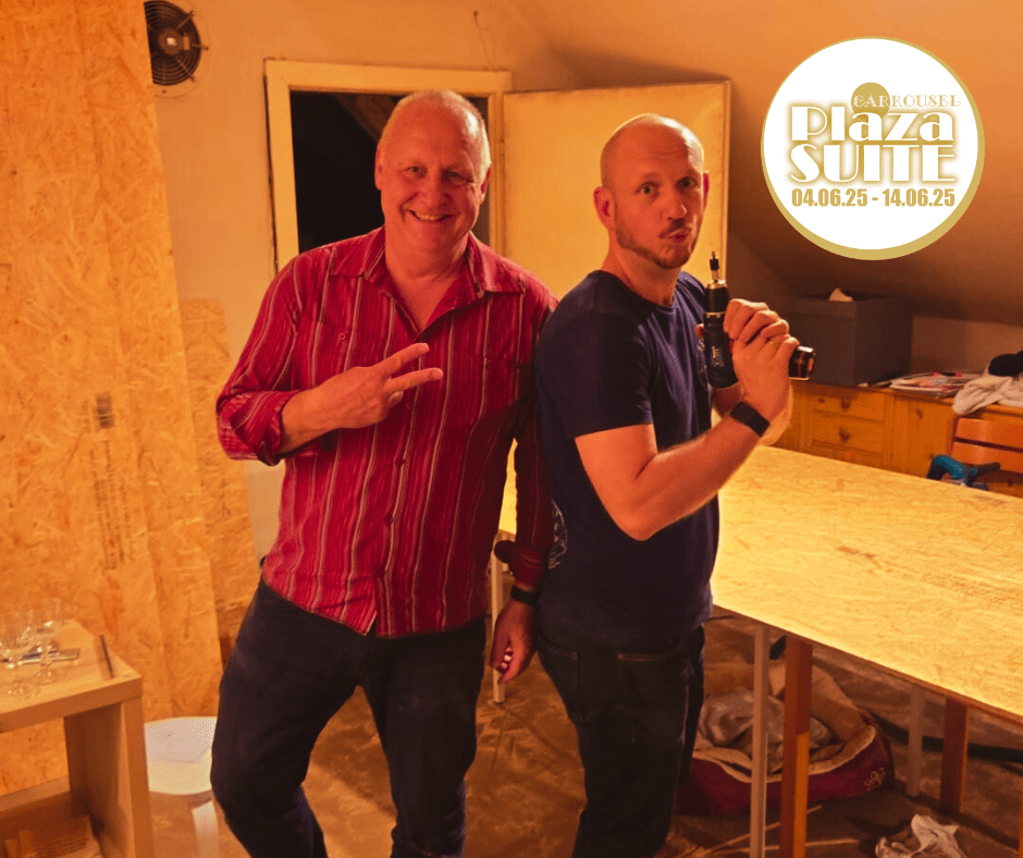 Noch 3 Tage: Aus Brettern wird Bühne – der Aufbau von Suite&nbsp;719